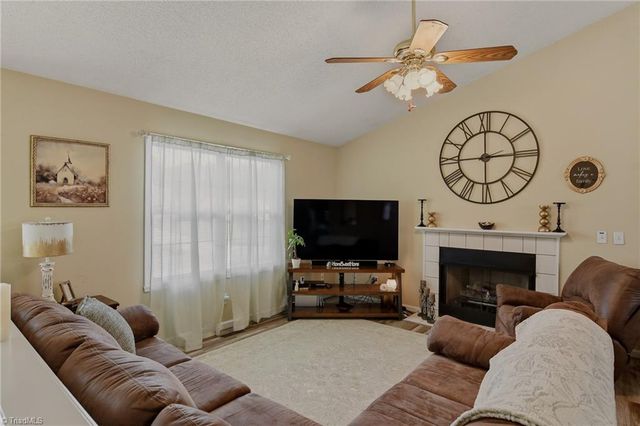 120 Hazelwood Court, Lexington, NC 27295