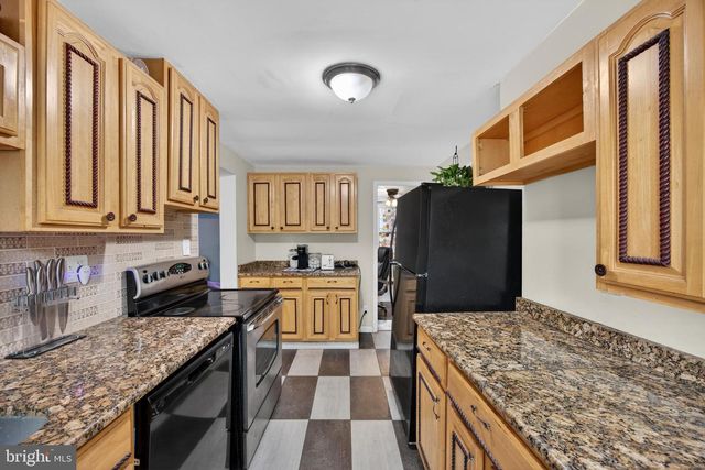 104 WAELCHLI AVE, Baltimore, MD 21227