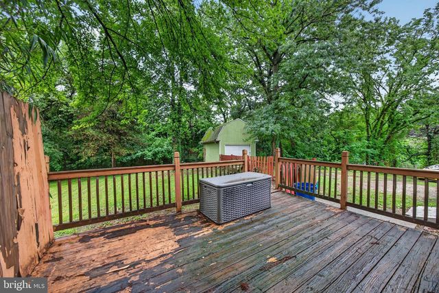 104 WAELCHLI AVE, Baltimore, MD 21227