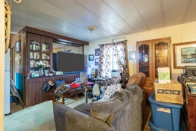 4521 White River Drive, Redding, CA 96003