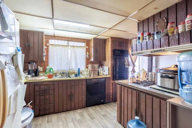 4521 White River Drive, Redding, CA 96003