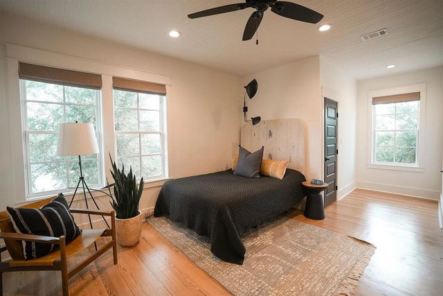 416 Avenue E, Marble Falls, TX 78654