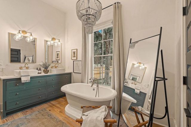 416 Avenue E, Marble Falls, TX 78654