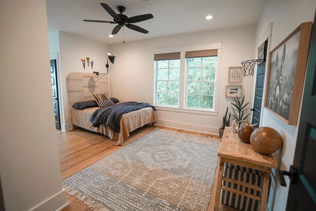 416 Avenue E, Marble Falls, TX 78654