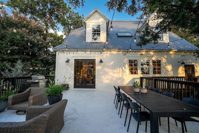 416 Avenue E, Marble Falls, TX 78654