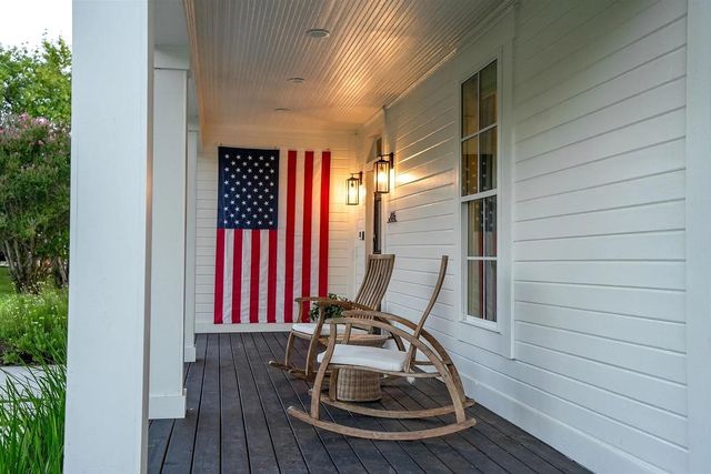 416 Avenue E, Marble Falls, TX 78654