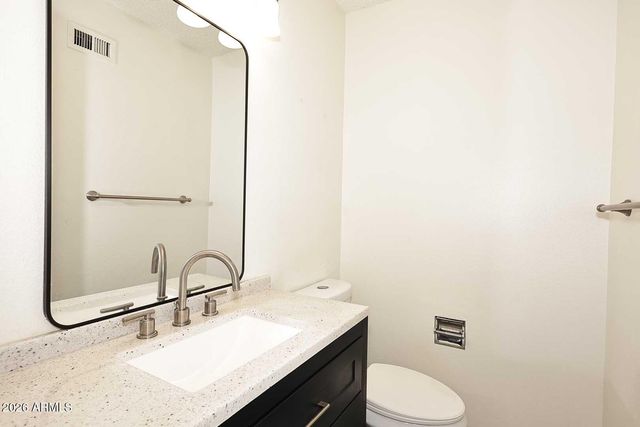 1734 W TUCKEY Lane 11, Phoenix, AZ 85015