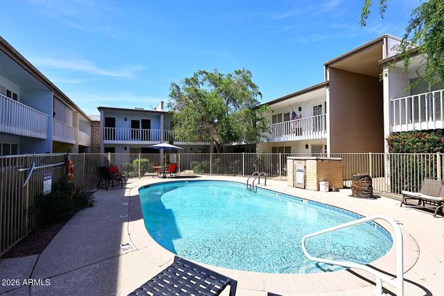 1734 W TUCKEY Lane 11, Phoenix, AZ 85015