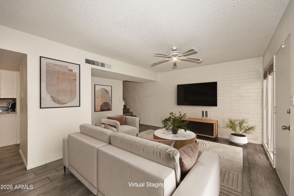 1734 W TUCKEY Lane 11, Phoenix, AZ 85015