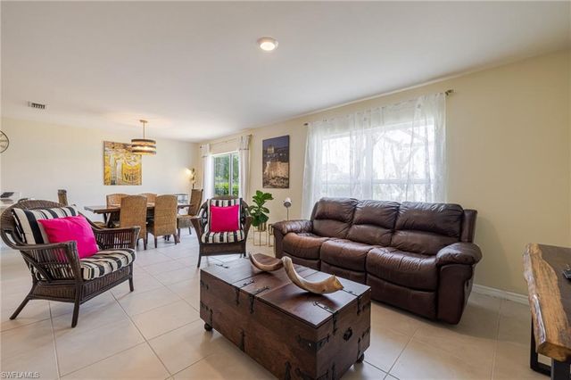 1607 35th LN, Cape Coral, FL 33909