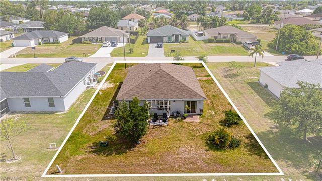 1607 35th LN, Cape Coral, FL 33909