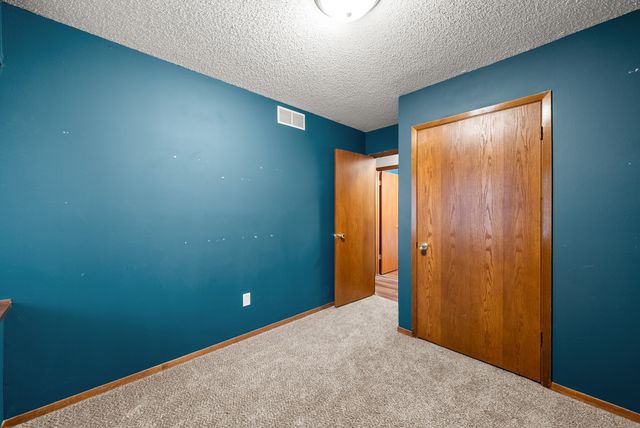 1717 NW 9th Street, Ankeny, IA 50023