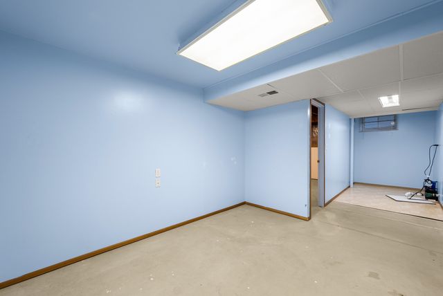 1717 NW 9th Street, Ankeny, IA 50023