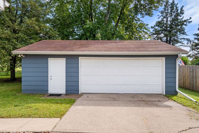 1717 NW 9th Street, Ankeny, IA 50023