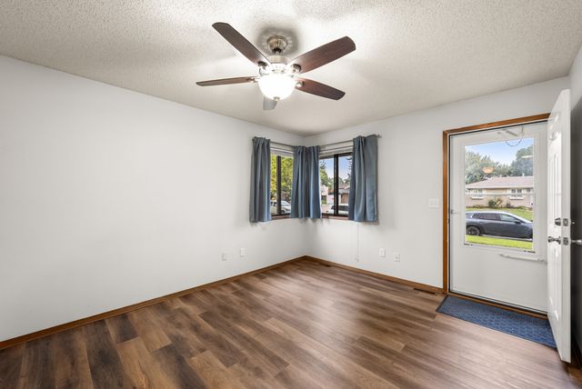 1717 NW 9th Street, Ankeny, IA 50023