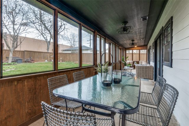 711 Hollywood Avenue, Dallas, TX 75208