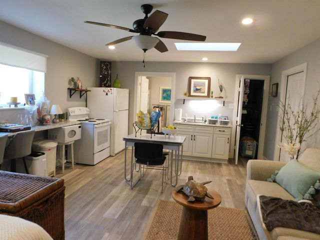 14144 N CR 2125, Henderson, TX 75652