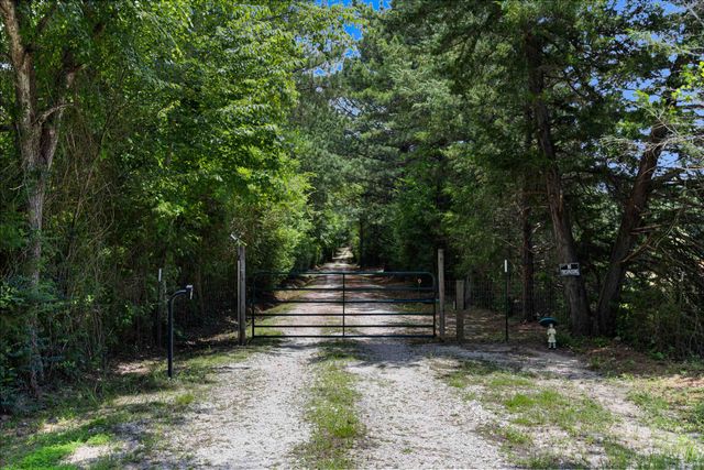 14144 N CR 2125, Henderson, TX 75652