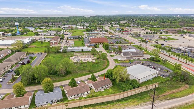 1678A DRUM CORPS DRIVE, Menasha, WI 54952