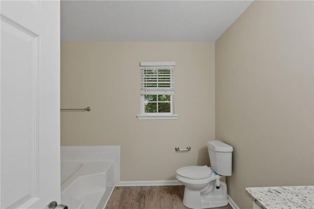 2378 Mills Bend, Decatur, GA 30034