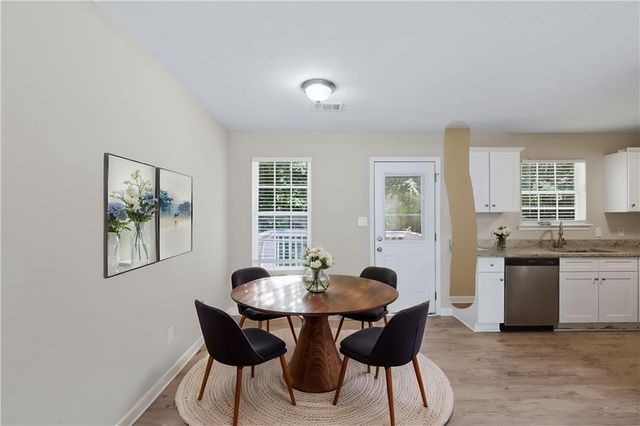 2378 Mills Bend, Decatur, GA 30034