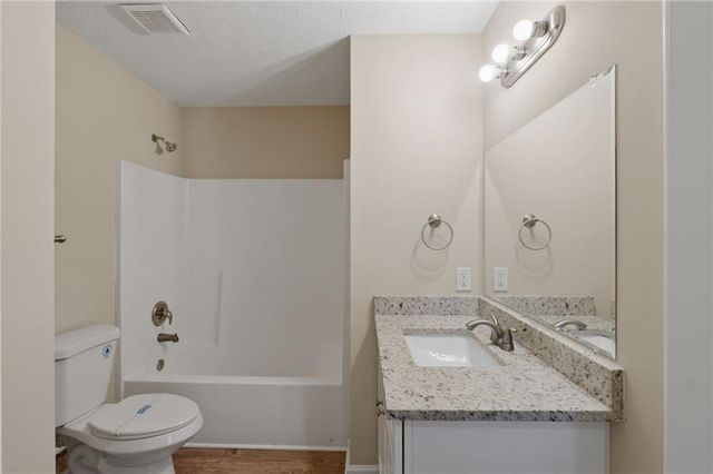 2378 Mills Bend, Decatur, GA 30034