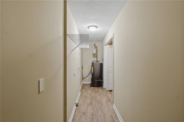 2378 Mills Bend, Decatur, GA 30034