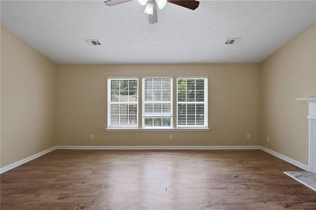 2378 Mills Bend, Decatur, GA 30034