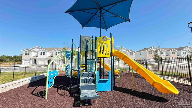 2607 Cliff Hollow Cir, Gulf Breeze, FL 32563