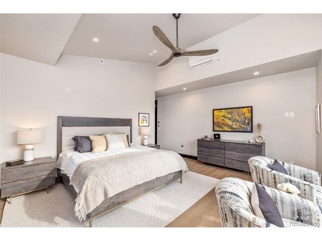 50 Fly Caster Ln, Silverthorne, CO 80498