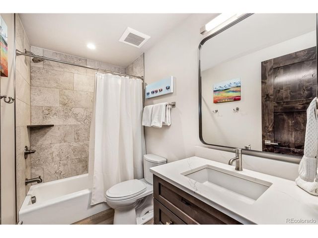 50 Fly Caster Ln, Silverthorne, CO 80498