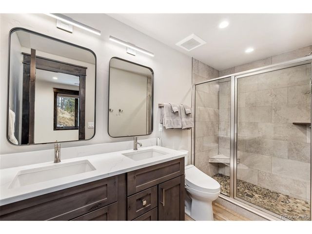 50 Fly Caster Ln, Silverthorne, CO 80498