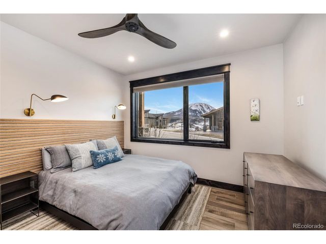 50 Fly Caster Ln, Silverthorne, CO 80498