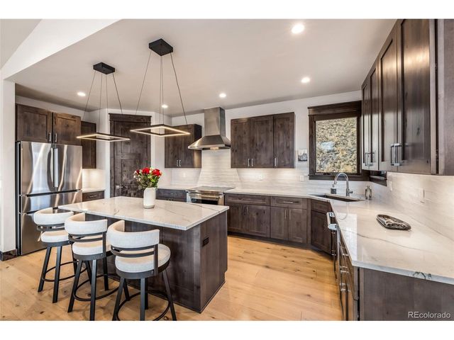 50 Fly Caster Ln, Silverthorne, CO 80498