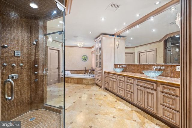 6413 GARNETT DR, Chevy Chase, MD 20815