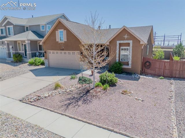 1527 Woodpark Drive, Colorado Springs, CO 80951