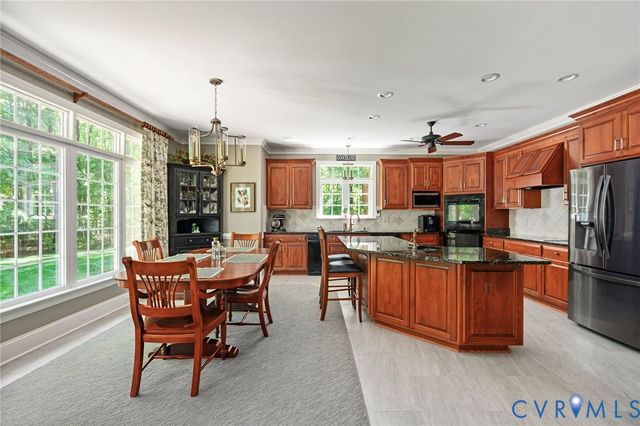 631 Monacan Dr, Richmond, VA 23238