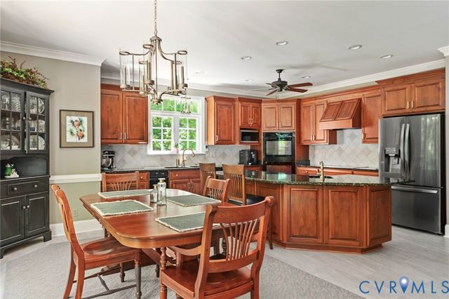 631 Monacan Dr, Richmond, VA 23238