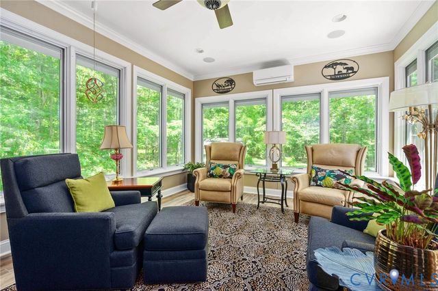 631 Monacan Dr, Richmond, VA 23238