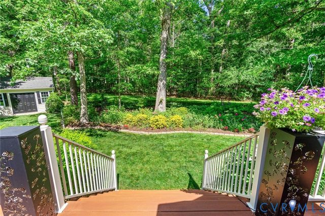 631 Monacan Dr, Richmond, VA 23238