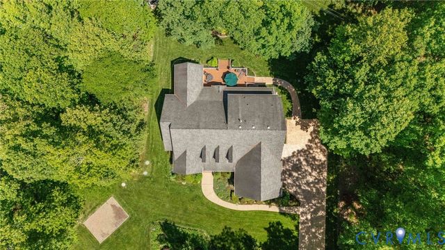 631 Monacan Dr, Richmond, VA 23238