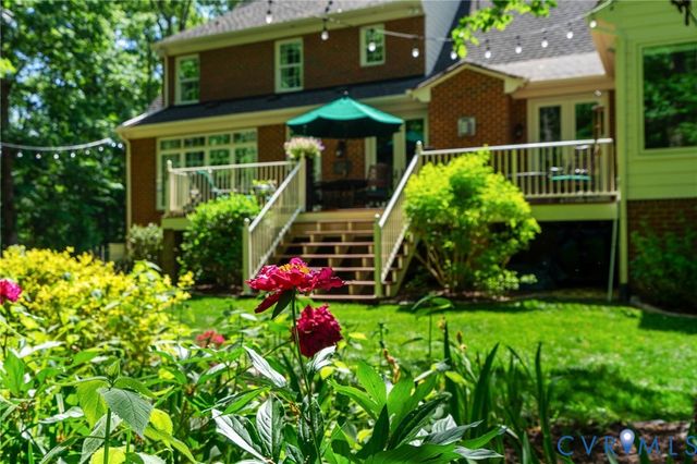 631 Monacan Dr, Richmond, VA 23238