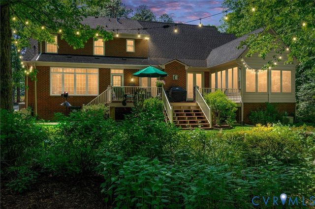 631 Monacan Dr, Richmond, VA 23238
