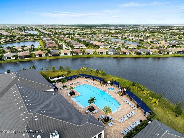 11798 SW Waterford Isle Way, Port St. Lucie, FL 34987