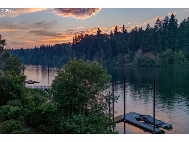 15995 Ne EILERS Rd, Aurora, OR 97002