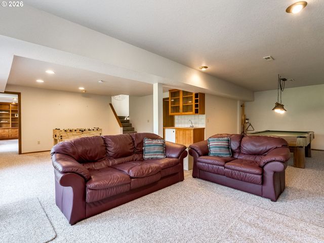 15995 Ne EILERS Rd, Aurora, OR 97002
