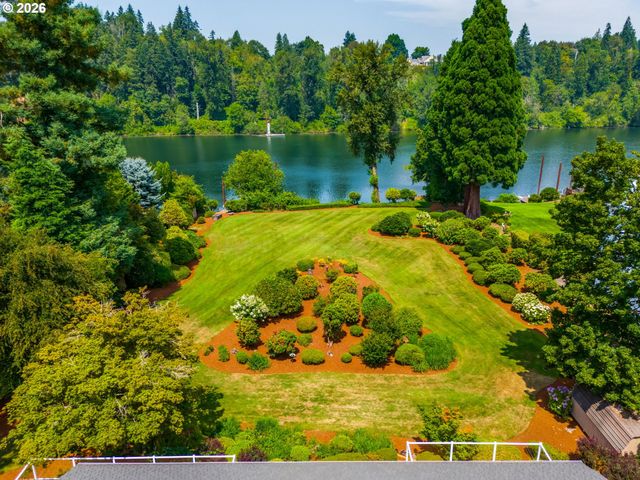 15995 Ne EILERS Rd, Aurora, OR 97002