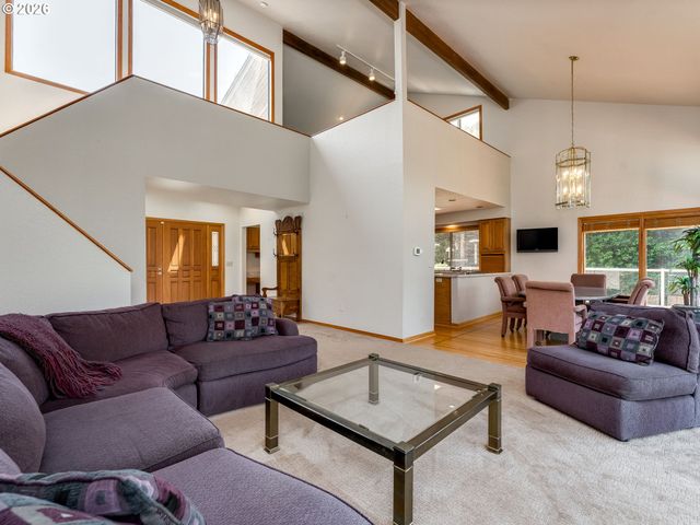 15995 Ne EILERS Rd, Aurora, OR 97002