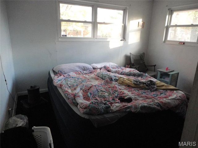 9922 Lanier Drive, St Louis, MO 63136