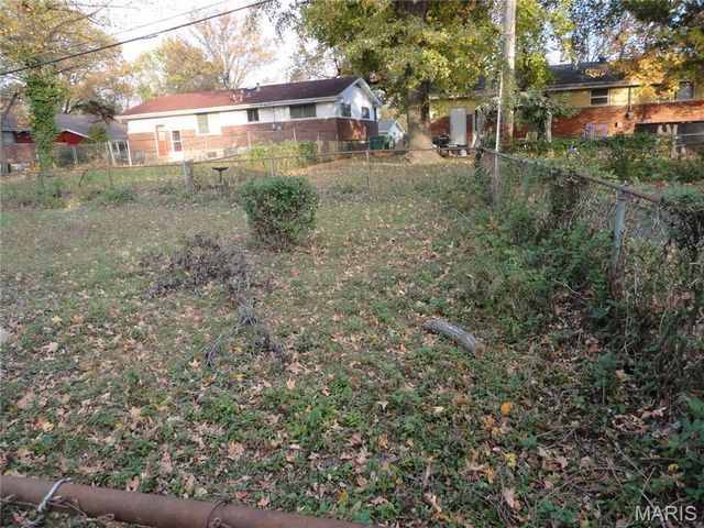 9922 Lanier Drive, St Louis, MO 63136